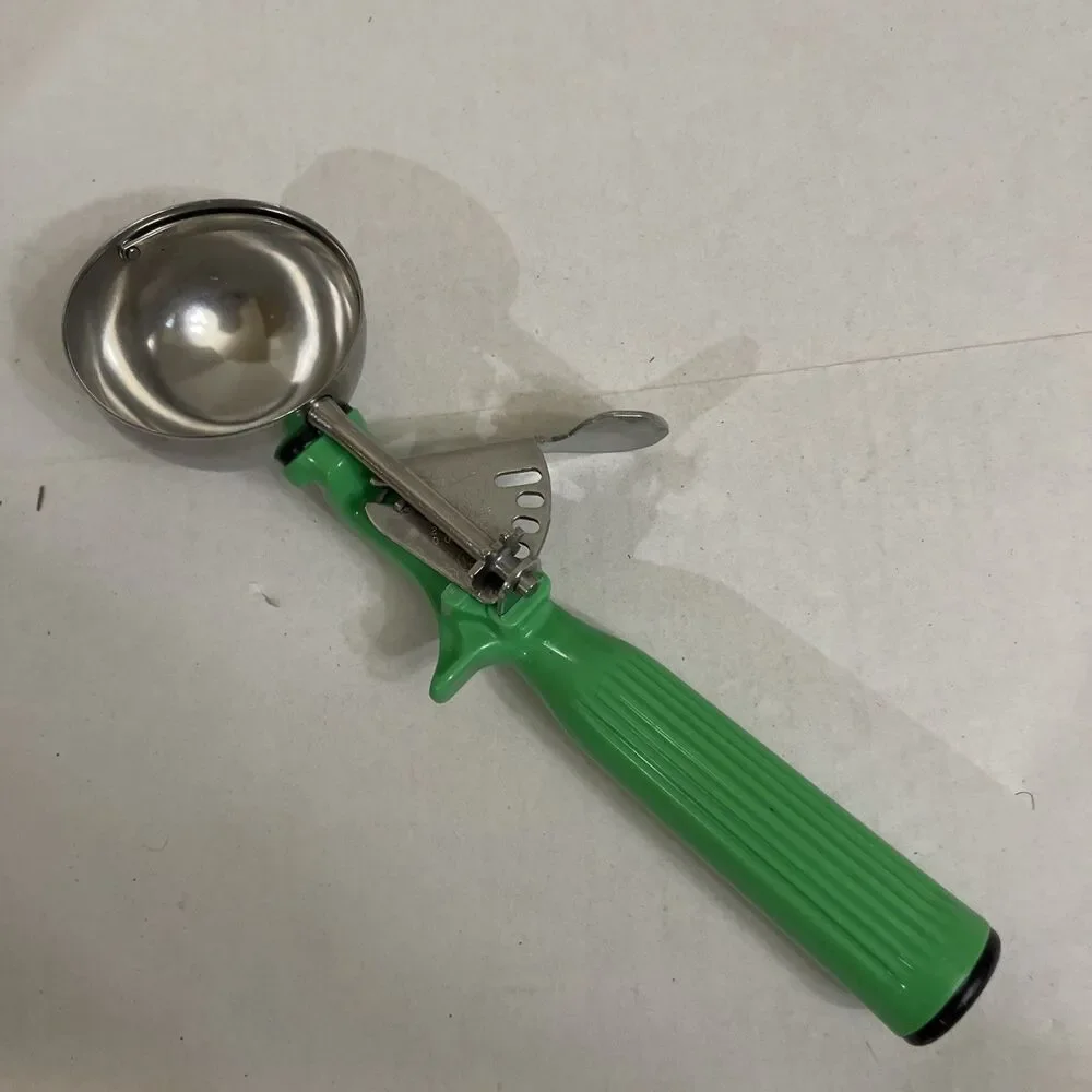 Vollrath  2 2/3oz #12 Cookie Ice Cream Scoop Stainless Steel green